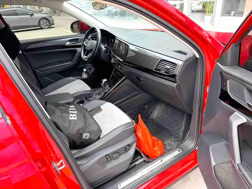 Volkswagen X 2021