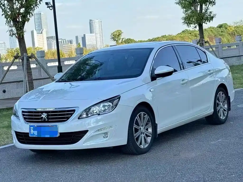 Peugeot 408 2016 — фото 1