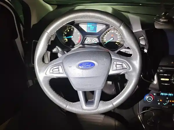 Ford Focus 2015