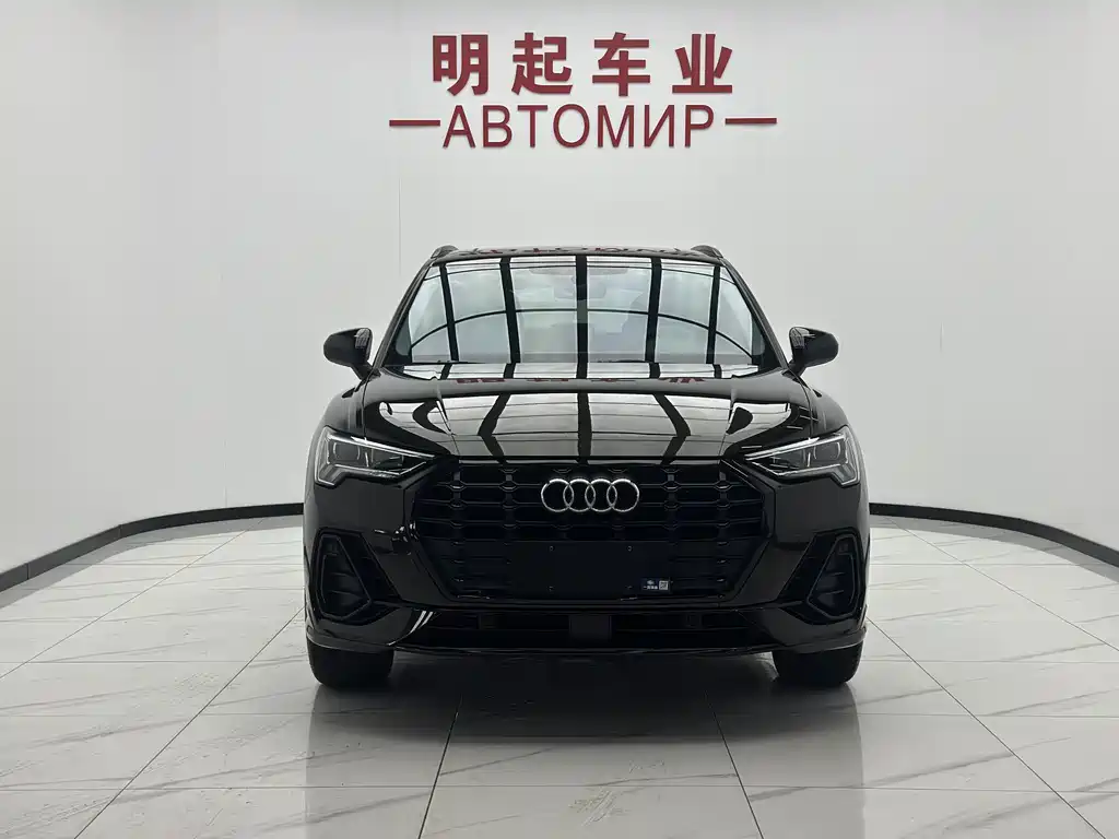 Audi Q3 2022 — фото 2