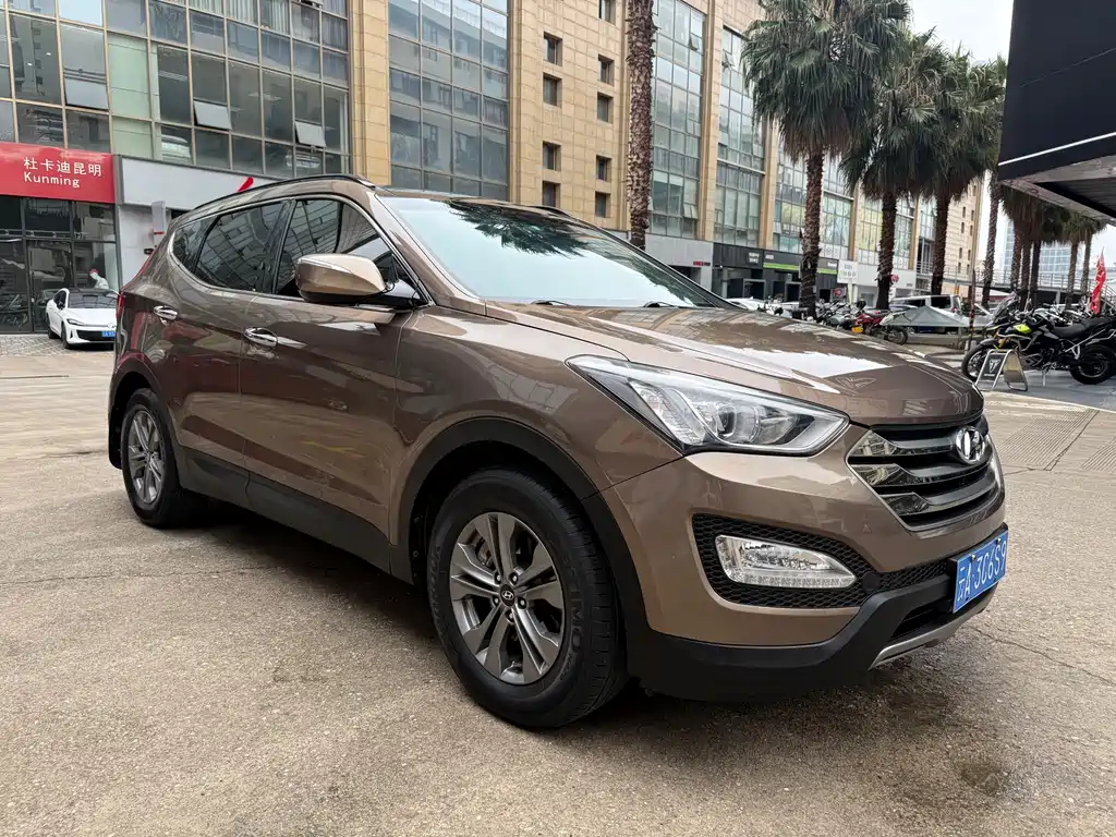 Hyundai Santa Fe 2016