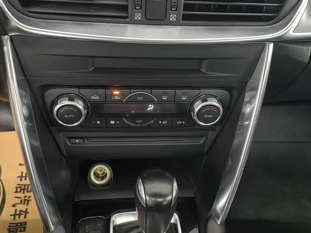 Mazda CX-4 2019 — фото 13