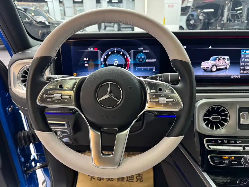 Mercedes-Benz G-Class 2025 — фото 12