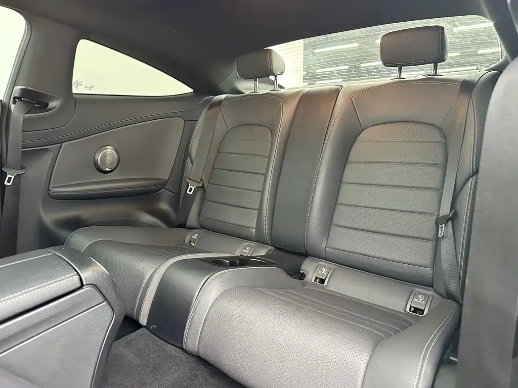 Mercedes-Benz C-Class 2019 — фото 17