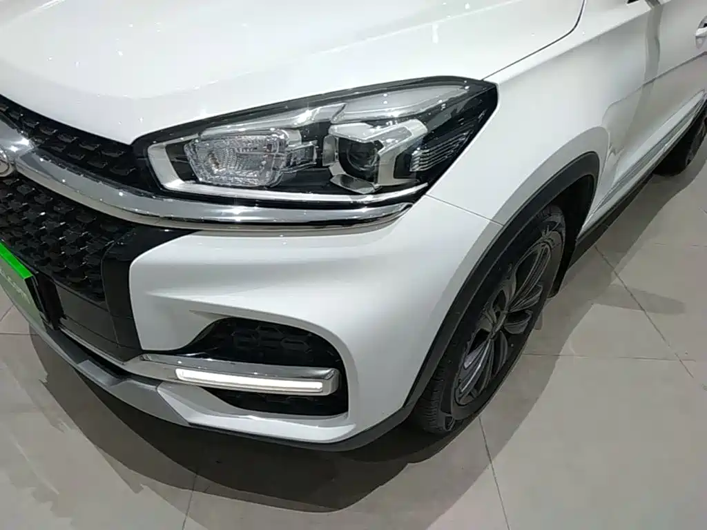 Chery Tiggo 8 2021 — фото 24