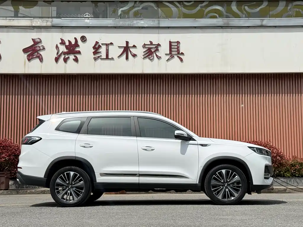 Chery Tiggo 8 PLUS 2022 — фото 9
