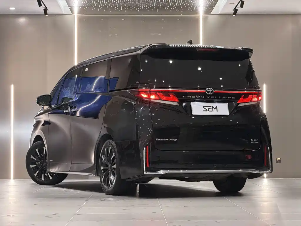 Toyota Vellfire 2024 — фото 4