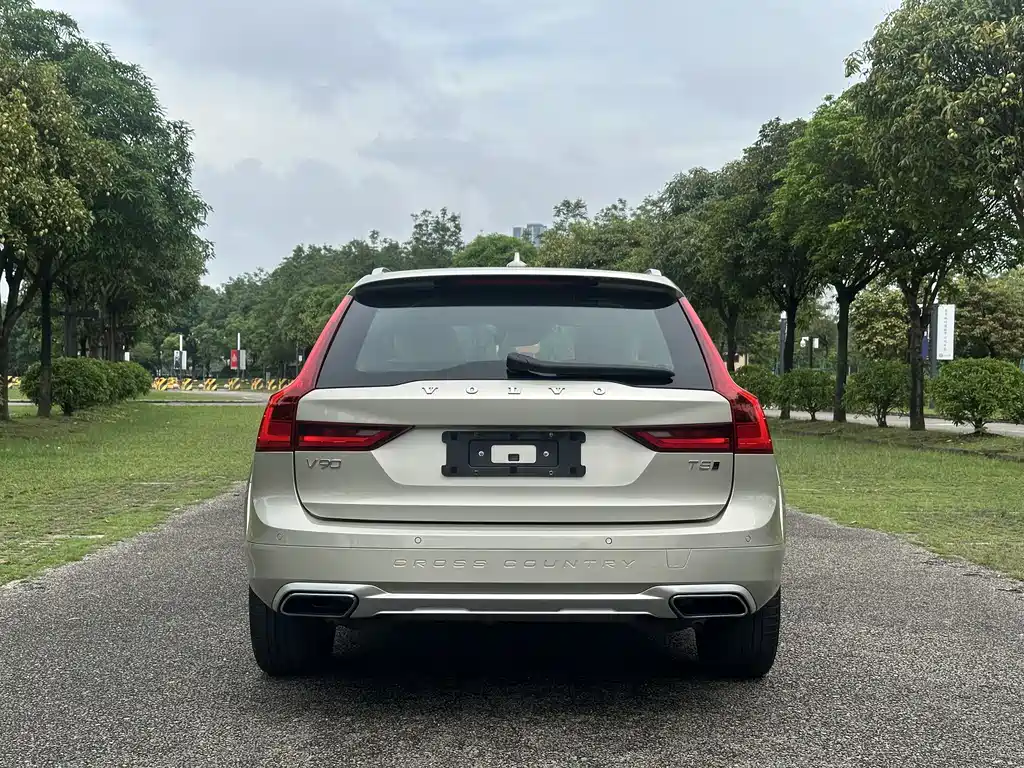 Volvo V90 2019 — фото 21