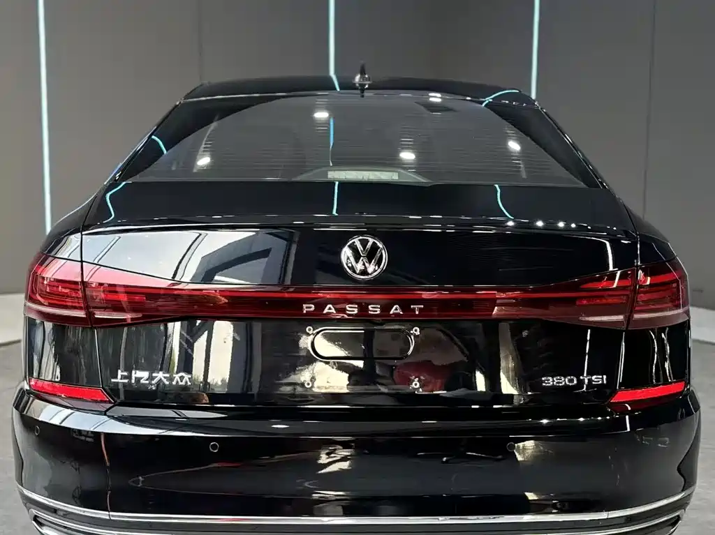 Volkswagen Passat 2024