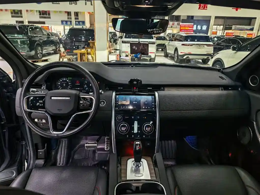 Land Rover Discovery Sport 2022 — фото 3