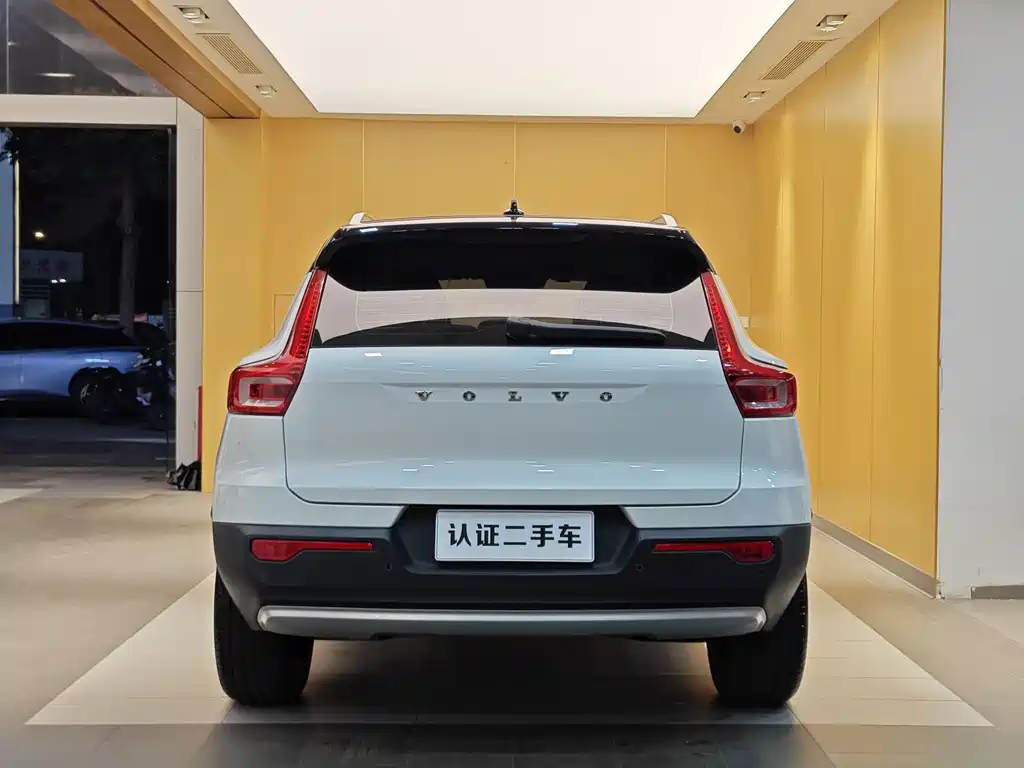 Volvo XC40 2019 — фото 29