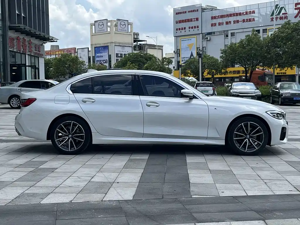 BMW 3 Series 2021