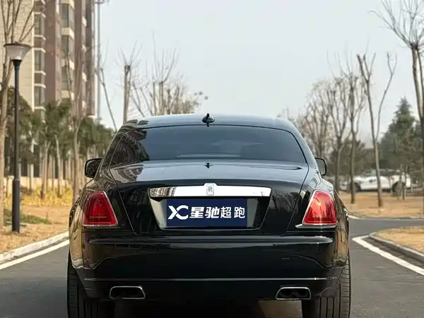 Rolls-Royce Ghost 2011