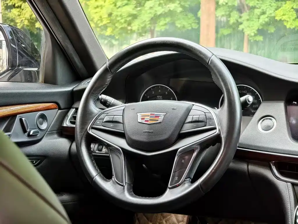 Cadillac CT6 2020 — фото 11
