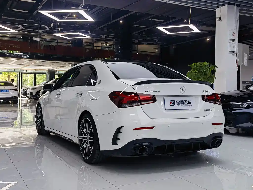 Mercedes-Benz A-Class AMG 2022 — фото 11