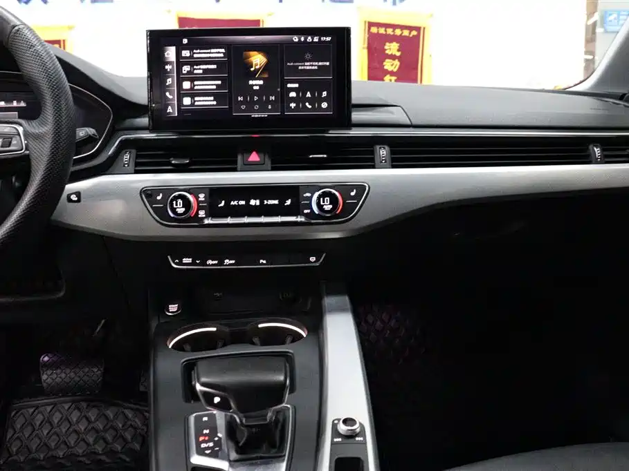 Audi A4 2022 — фото 14