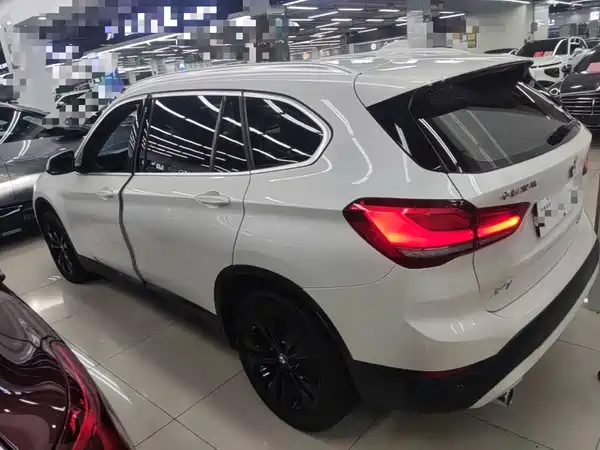 BMW X1 2021