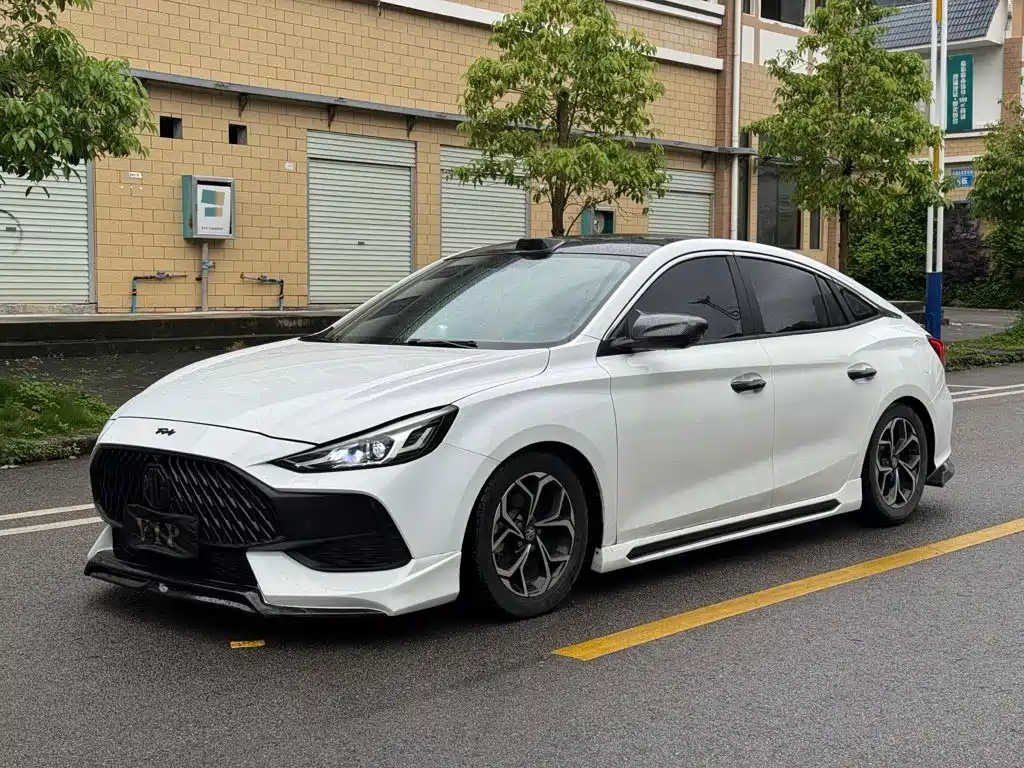 MG MG5 2021