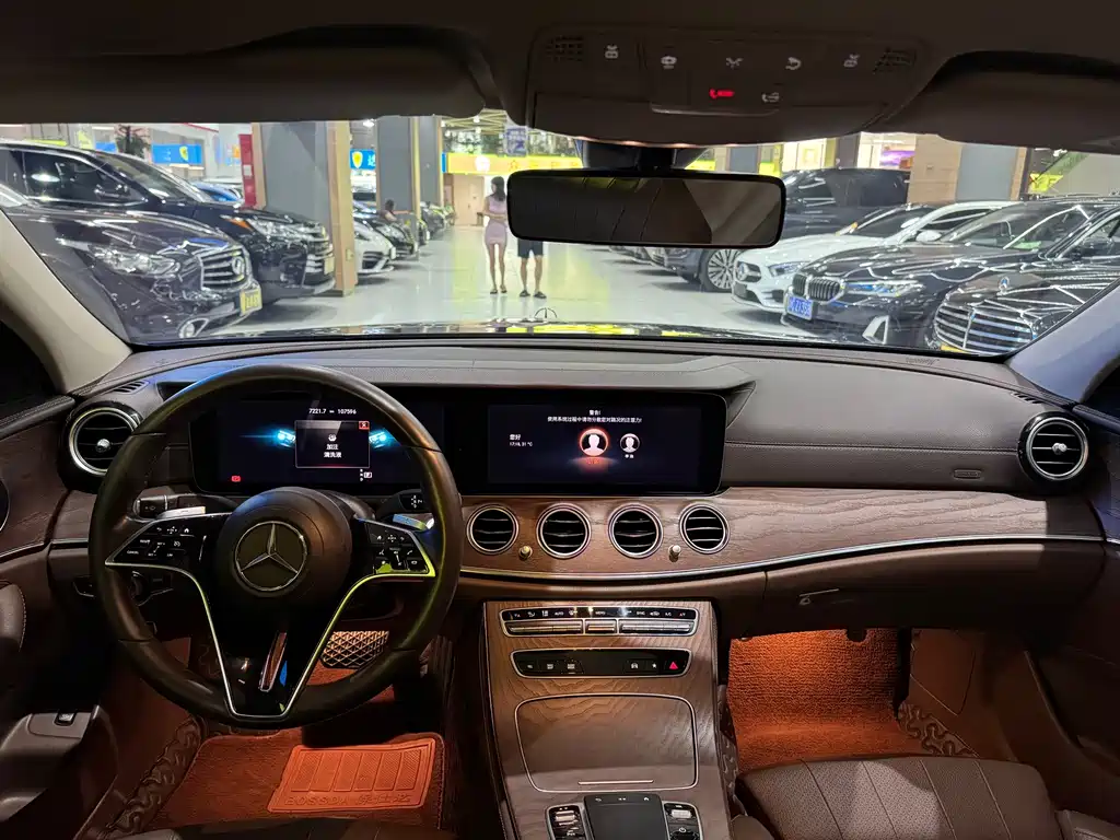 Mercedes-Benz E-Class 2020 — фото 12