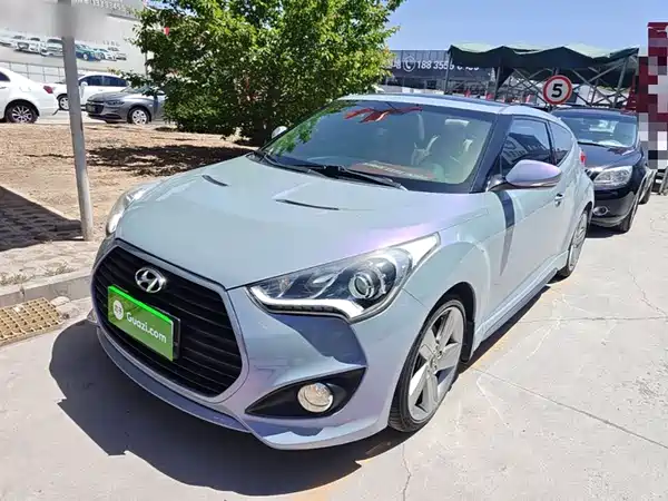 Hyundai Veloster 2012