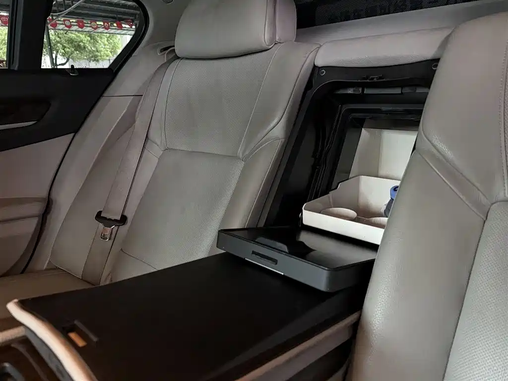 BMW 7 Series 2009