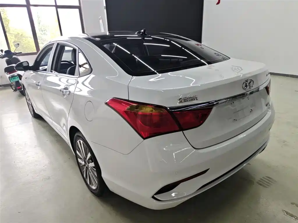 Hyundai Mistra 2017 — фото 5