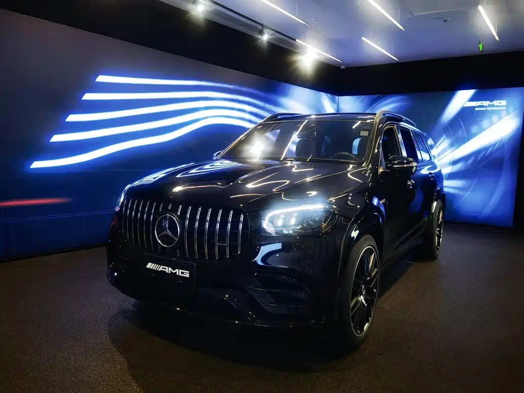 Mercedes-Benz GLS AMG 2026 — фото 1