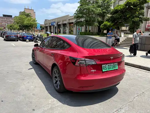 Tesla Model 3 2022