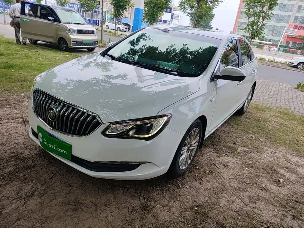 Buick Excelle 2015 — фото 1