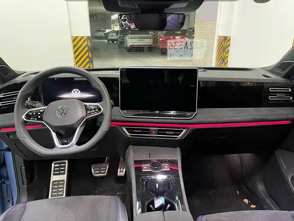Volkswagen Tiguan L 2024