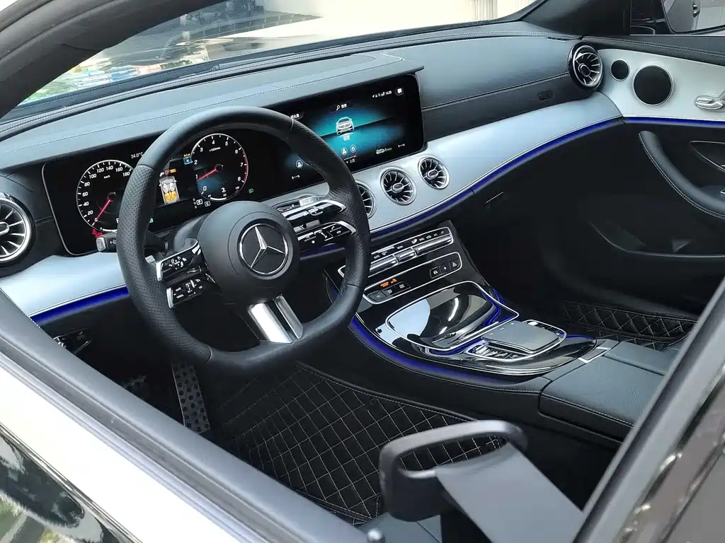 Mercedes-Benz E-Class 2023 — фото 12