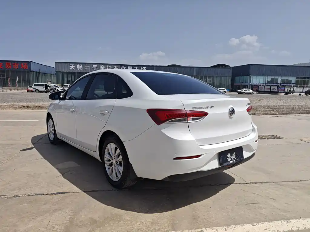 Buick Excelle 2021 — фото 17