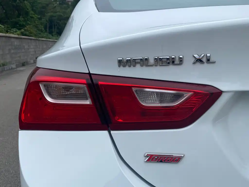 Chevrolet Malibu XL 2017 — фото 16