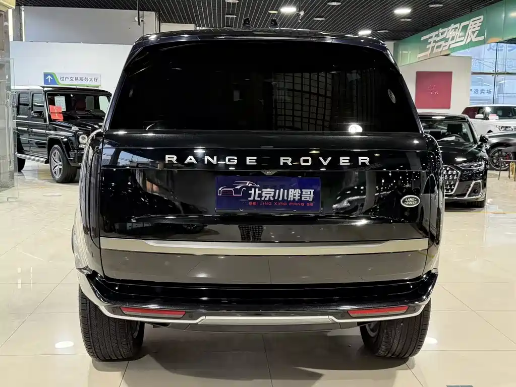 Land Rover Range Rover 2023 — фото 16