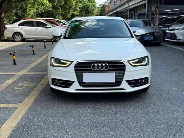Audi A4L 2014