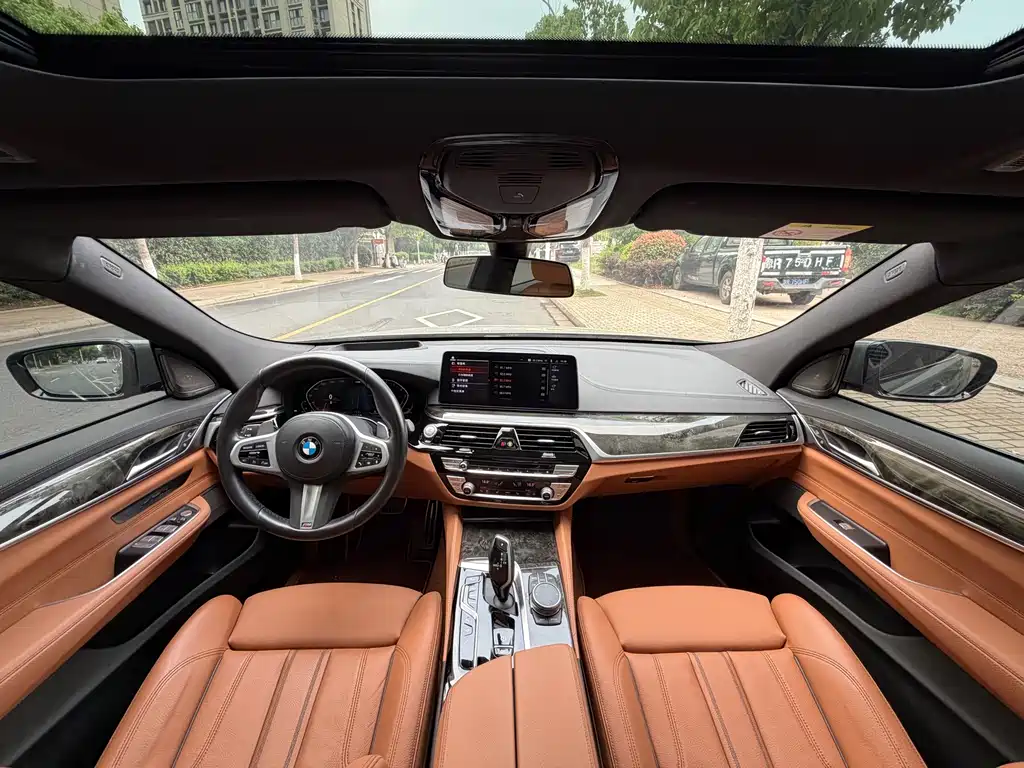 BMW 6 Series GT 2022 — фото 18