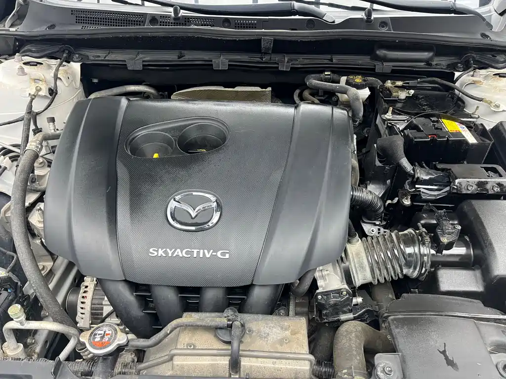 Mazda CX-4 2023 — фото 18
