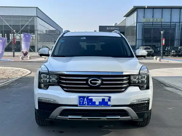 GAC Trumpchi GS8 2017
