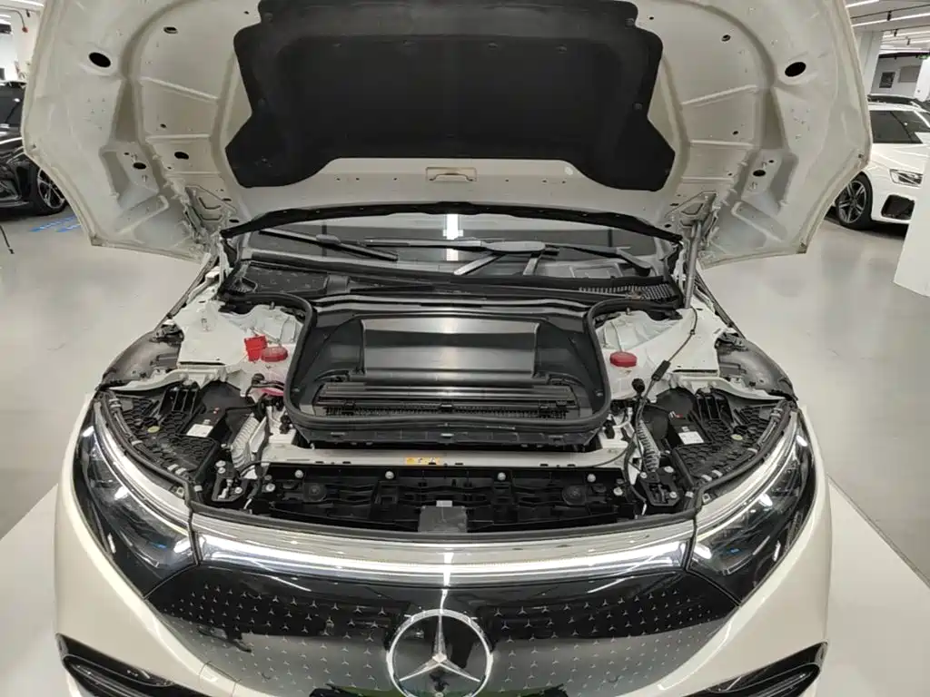 Mercedes-Benz EQS 2024 — фото 20