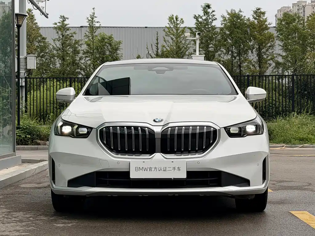 BMW 5 Series 2024