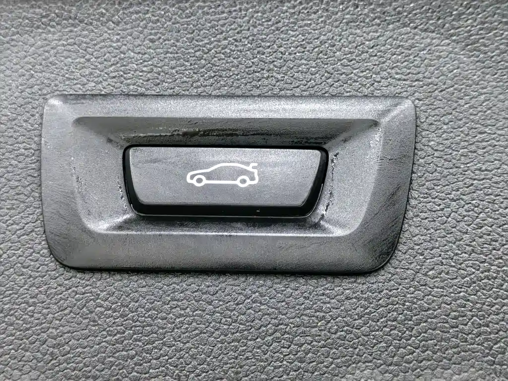 BMW iX 2022 — фото 24