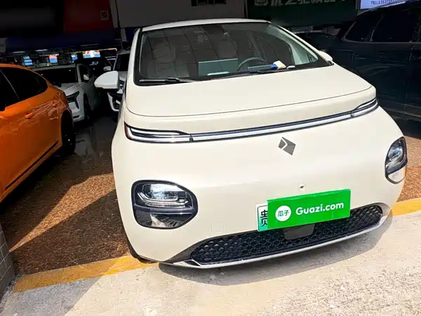 Baojun Yunduo 2023