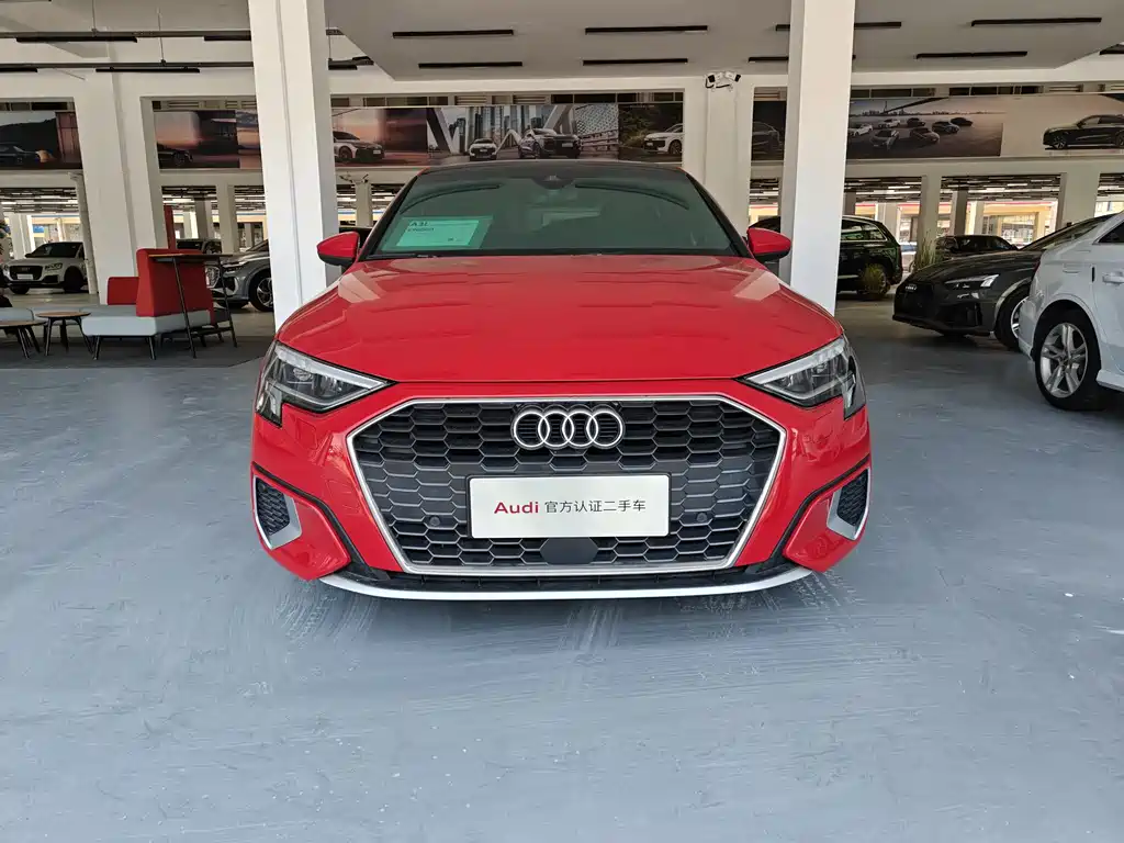 Audi A3 2021 — фото 2