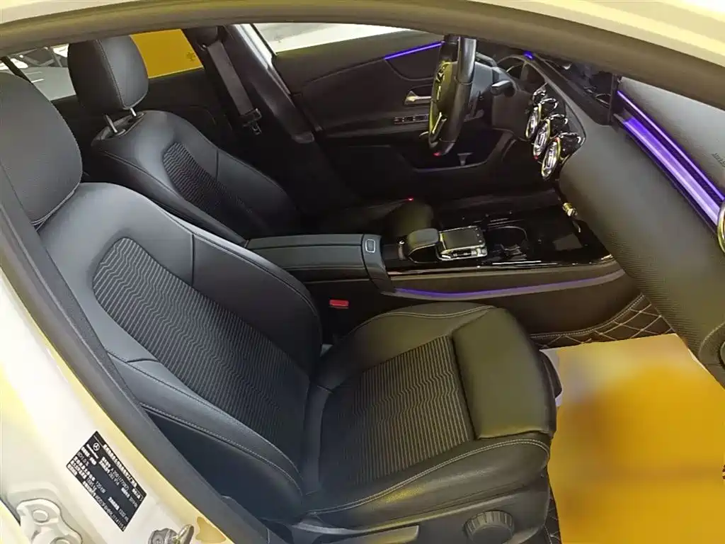 Mercedes-Benz A-Class 2020 — фото 25