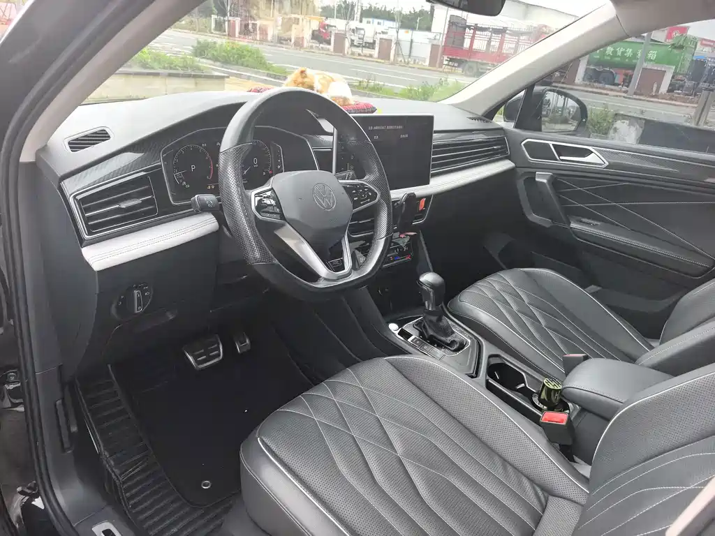 Volkswagen Tiguan L 2022