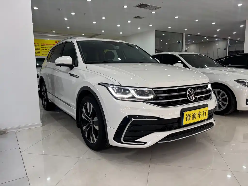 Volkswagen Tiguan L 2022