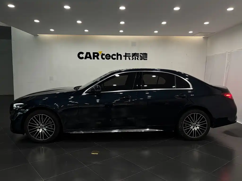 Mercedes-Benz C-Class 2023 — фото 17