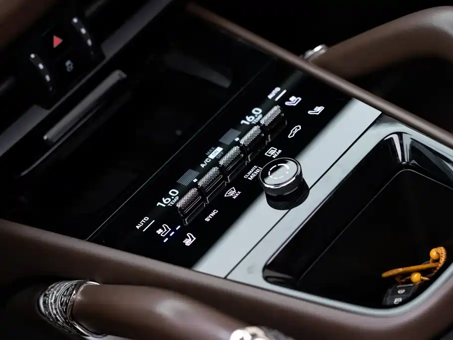 Porsche Cayenne 2023 — фото 14
