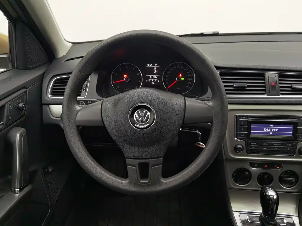 Volkswagen Lavida 2015 — фото 11