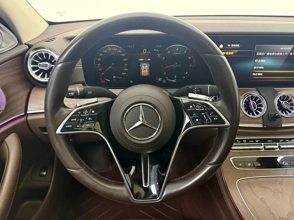 Mercedes-Benz E-Class 2022 — фото 5